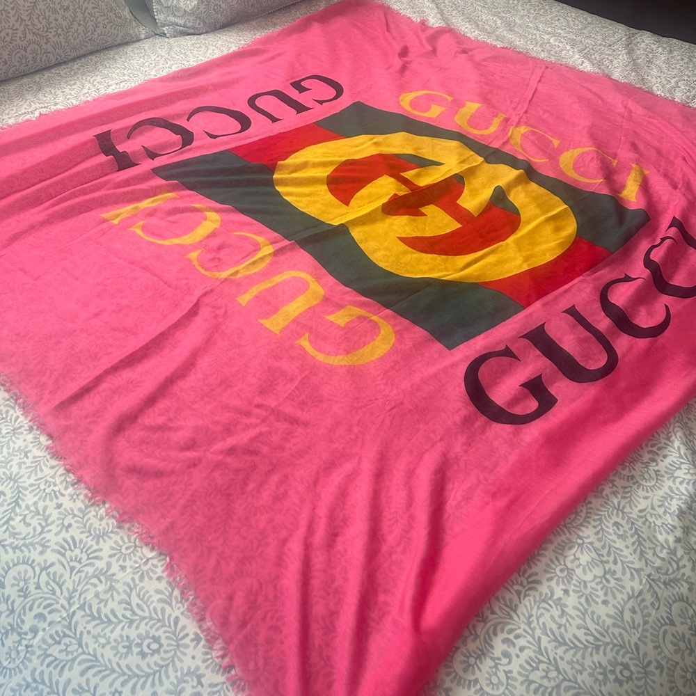 NWT! Gucci Scarf